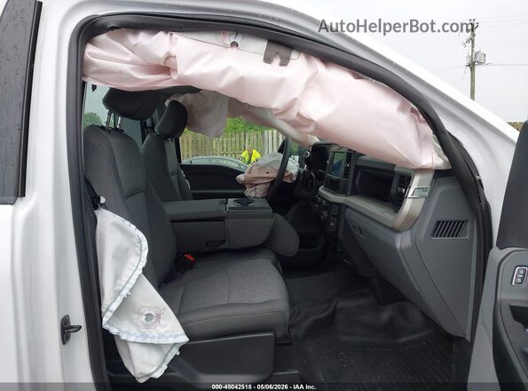 1FDBF2AAXTEC55817 2026 FORD F-250 White Vista interior delantera