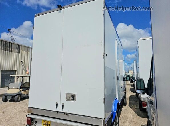 1FDWE3FK8PDD14726 2023 FORD ECONOLINE White Передня права чверть