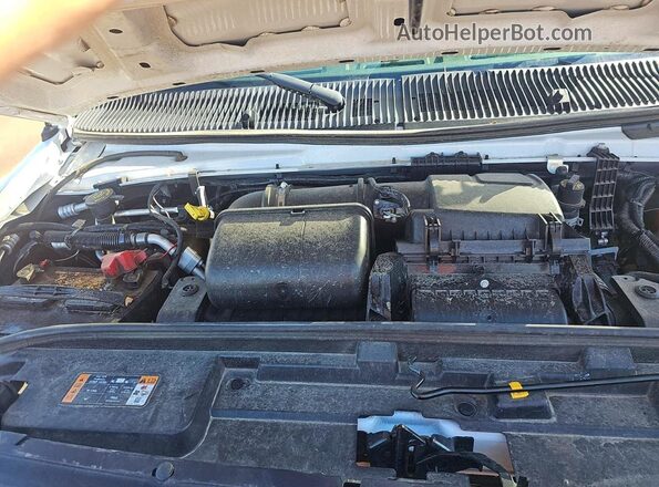 1FDWE3FK9PDD31812 2023 FORD ECONOLINE White Սալոնի դիմացի տեսք
