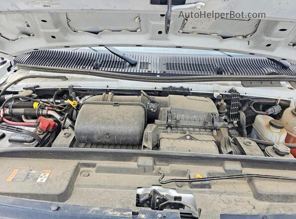 1FDWE3FNXRDD00713 2024 FORD ECONOLINE White Սալոնի դիմացի տեսք