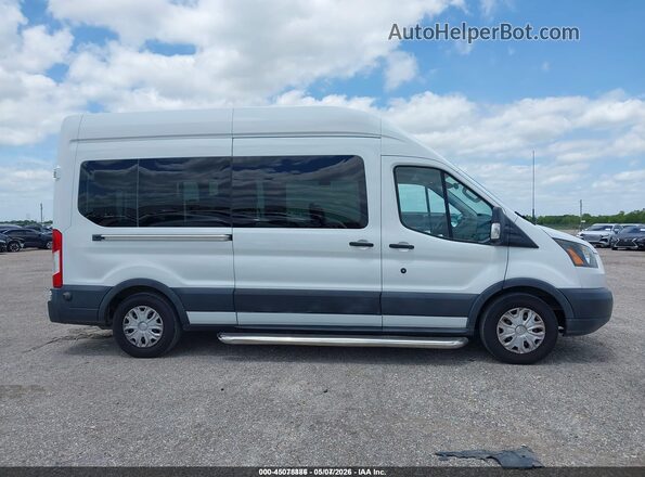1FDZX2XMXHKB22464 2017 FORD TRANSIT-350 White Вид задньої частини салону