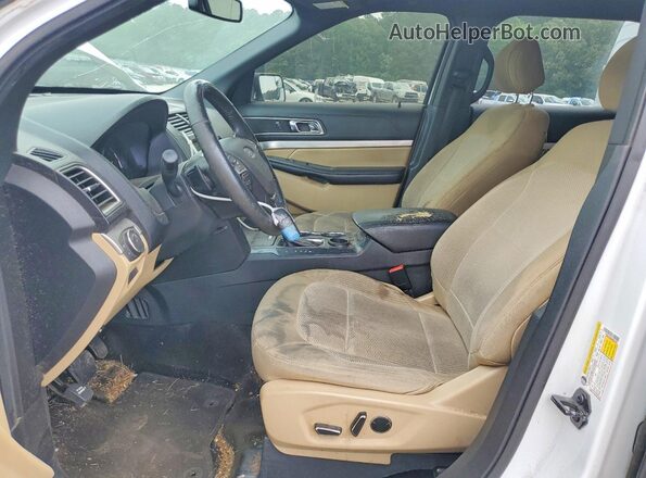 1FM5K7D80HGD95921 2017 FORD EXPLORER Белый Вид салона спереди