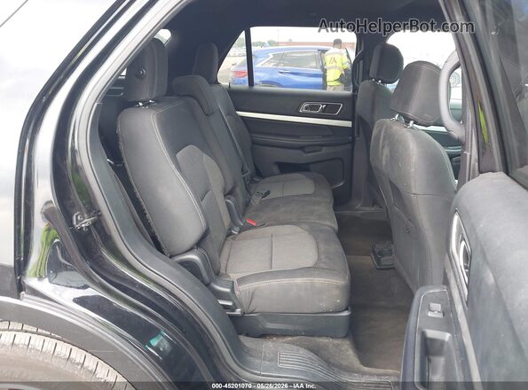 1FM5K7D80HGE23264 2017 FORD EXPLORER Black Widok naklejki z numerem VIN