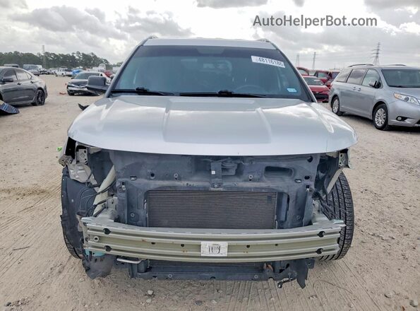 1FM5K7D84KGA07547 2019 FORD EXPLORER Silver Widok z przodu