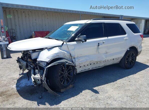 1FM5K7D85HGD55639 2017 FORD FORD EXPLORER Белый Передняя левая четверть