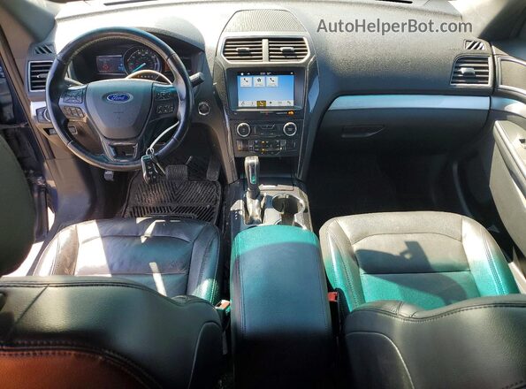 1FM5K7D86HGA02665 2017 FORD FORD EXPLORER Blue Vista del salpicadero
