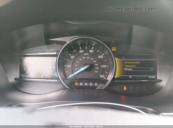 1FM5K7D87HGD49163 2017 FORD EXPLORER White Widok tylnych siedzeń