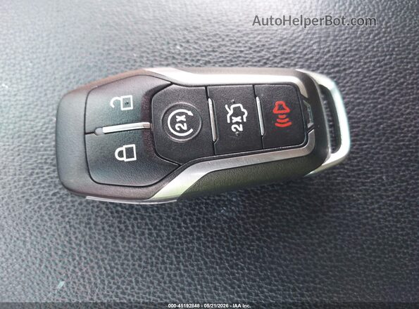 1FM5K7D88HGA75584 2017 FORD EXPLORER Red Vista del salpicadero