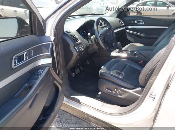 1FM5K7D84HGD40419 2017 FORD EXPLORER Серебряный 