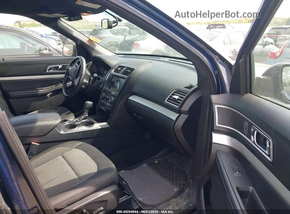 1FM5K7DH5HGC91618 2017 FORD EXPLORER Blue Front interior view