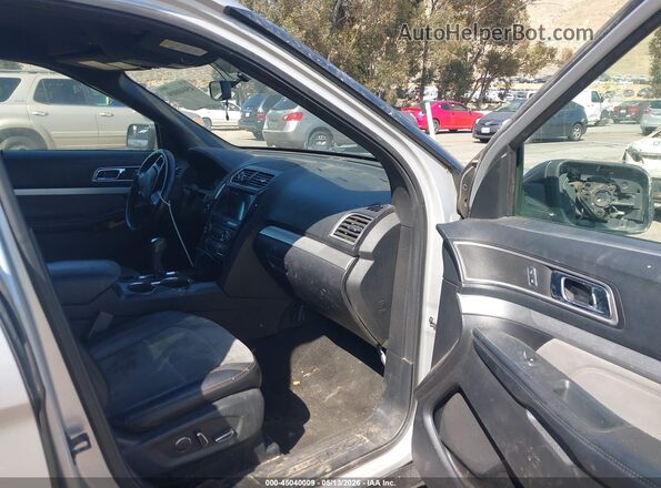 1FM5K7DH5HGD17179 2017 FORD EXPLORER Silver Սալոնի դիմացի տեսք