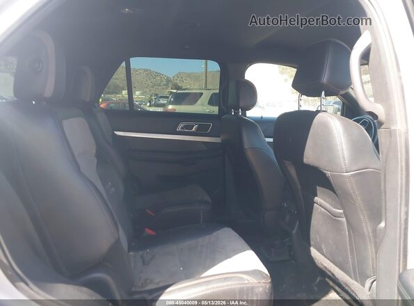 1FM5K7DH5HGD17179 2017 FORD EXPLORER Silver VIN կոդի պիտակի տեսք
