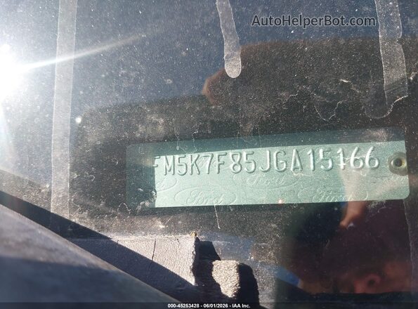 1FM5K7F85JGA15166 2018 FORD EXPLORER Silver Engine compartment view