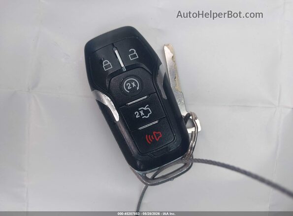 1FM5K7F86HGD78635 2017 FORD EXPLORER Золотой Вид панели приборов