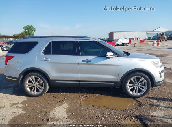 1FM5K7F89JGA79663 2018 FORD EXPLORER Silver Rear interior view
