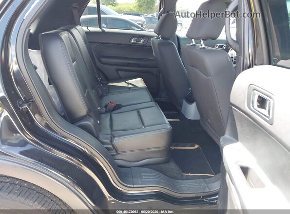 1FM5K8AR0HGD57978 2017 FORD UTILITY POLICE INTERCEPTOR Gold Widok naklejki z numerem VIN