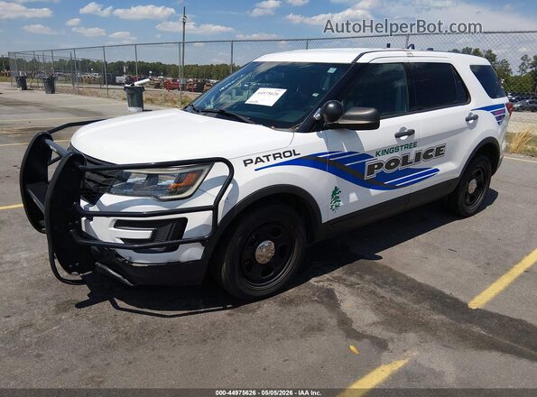 1FM5K8AR0JGC18472 2018 FORD POLICE INTERCEPTOR White წინა მარცხენა ხედი სამი მეოთხედიდან