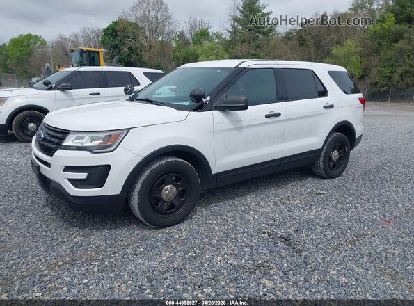 1FM5K8AR1JGC35331 2018 FORD POLICE INTERCEPTOR White Front left