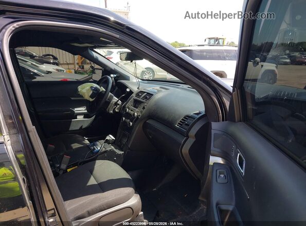 1FM5K8AR2GGD16055 2016 FORD UTILITY POLICE INTERCEPTOR Black Front interior view