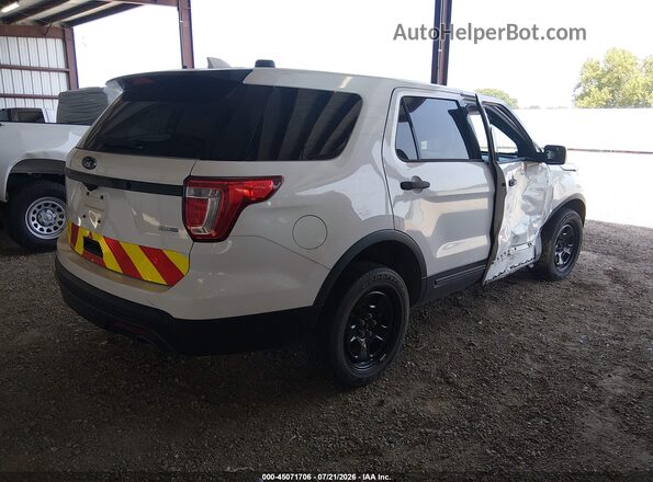1FM5K8AR2HGC07600 2017 FORD UTILITY POLICE INTERCEPTOR White Задня права чверть