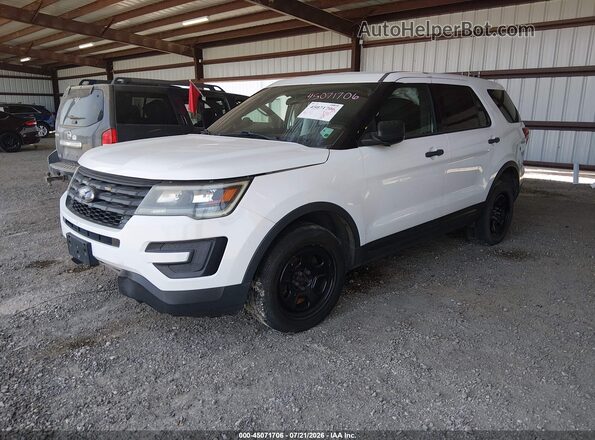 1FM5K8AR2HGC07600 2017 FORD UTILITY POLICE INTERCEPTOR White Передня ліва чверть