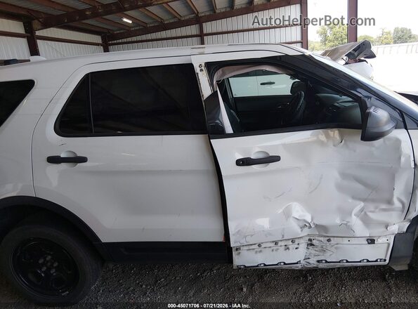 1FM5K8AR2HGC07600 2017 FORD UTILITY POLICE INTERCEPTOR White Панорамний вид салону 360°