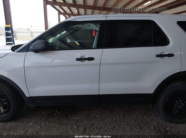 1FM5K8AR2HGC07600 2017 FORD UTILITY POLICE INTERCEPTOR White 