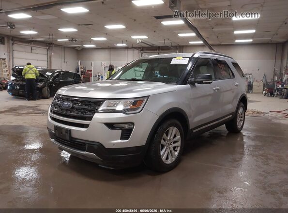 1FM5K8D80JGA29632 2018 FORD FORD EXPLORER Silver Przód lewy