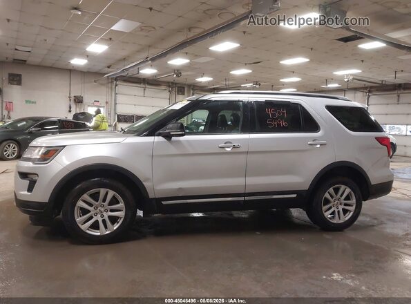 1FM5K8D80JGA29632 2018 FORD FORD EXPLORER Silver Widok wnętrza 360 stopni
