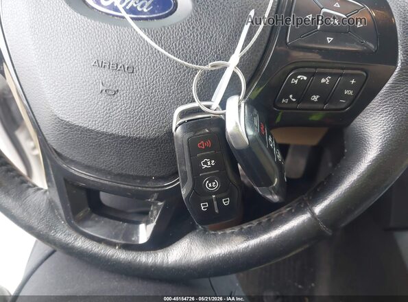 1FM5K8D81HGC65586 2017 FORD EXPLORER White Вид панелі приладів