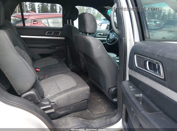 1FM5K8D82GGD03941 2016 FORD EXPLORER Silver VIN კოდის სტიკერის ხედი