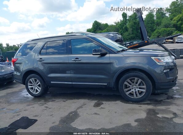 1FM5K8D82JGC51234 2018 FORD EXPLORER Gray Rear interior view