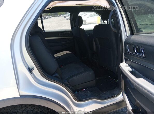 1FM5K8D84KGA74896 2019 FORD EXPLORER Silver Widok naklejki z numerem VIN