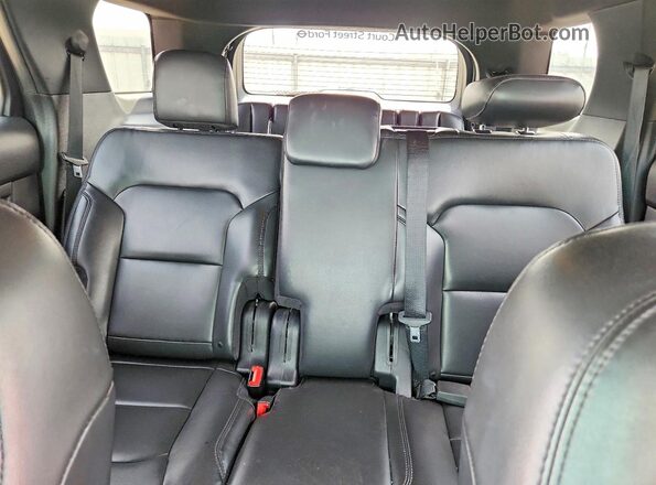1FM5K8D87KGA38278 2019 FORD EXPLORER White Widok tylnych siedzeń