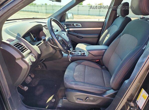 1FM5K8D88HGD54250 2017 FORD EXPLORER Black წინა სალონის ხედი
