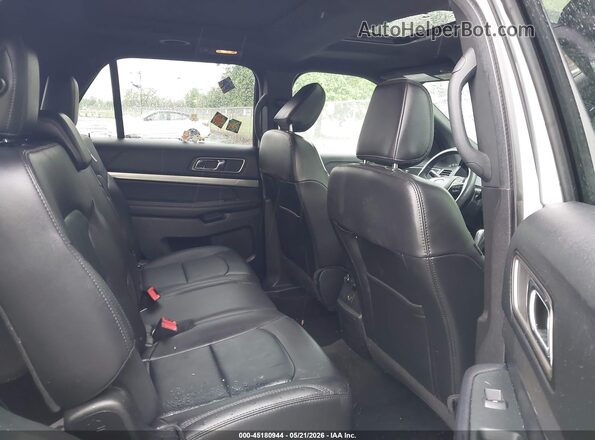 1FM5K8D8XJGA75405 2018 FORD EXPLORER Silver Vista de la etiqueta del VIN