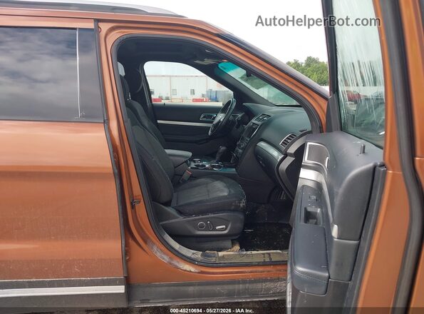 1FM5K8DH8HGA30635 2017 FORD EXPLORER Orange Front interior view