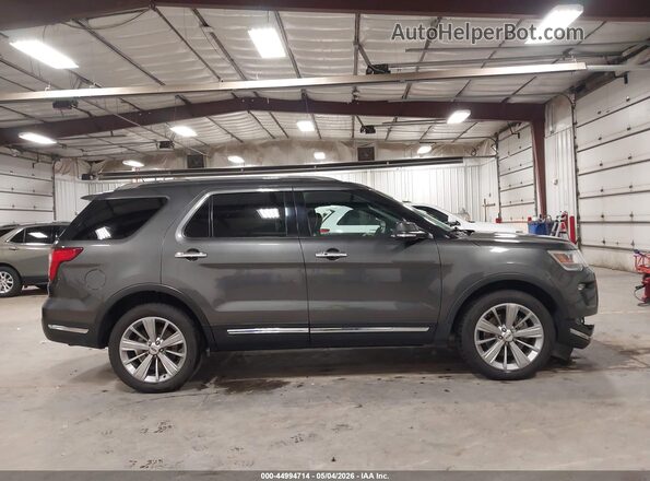 1FM5K8F82JGA82703 2018 FORD FORD EXPLORER Gray Вид задньої частини салону