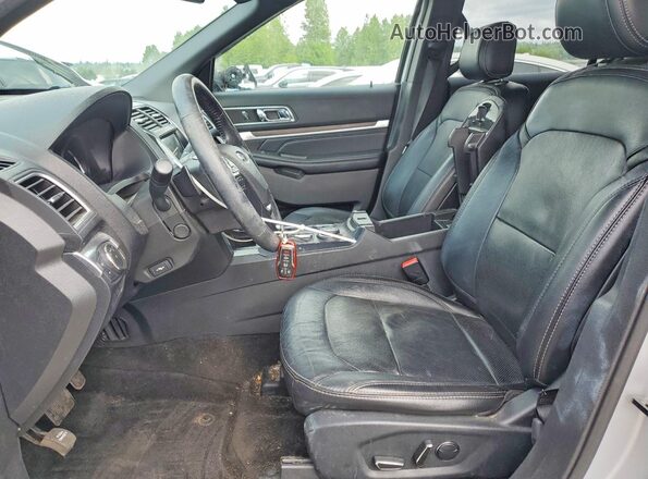 1FM5K8F83HGC37821 2017 FORD EXPLORER Silver Вид салону спереду