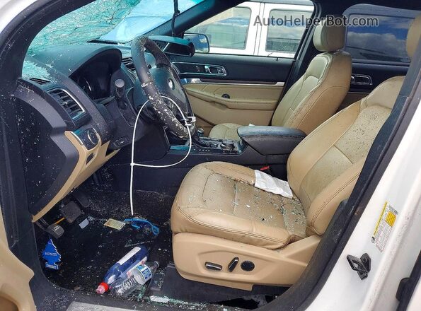 1FM5K8F86GGA18933 2016 FORD FORD EXPLORER Белый Вид салона спереди