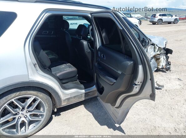1FM5K8GT3HGC05454 2017 FORD EXPLORER Silver VIN კოდის სტიკერის ხედი