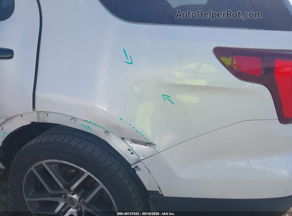 1FM5K8GT5HGC83380 2017 FORD EXPLORER White Widok z przodu