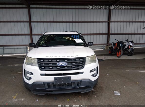 1FM5K8GT7GGC86151 2016 FORD EXPLORER White Rear interior view