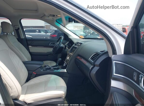 1FM5K8HT3HGD90118 2017 FORD EXPLORER White Widok wnętrza z przodu