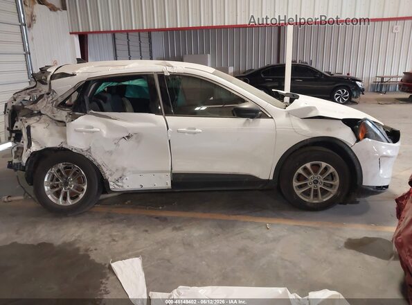 1FMCU0BZ7NUA64299 2022 FORD ESCAPE Белый 