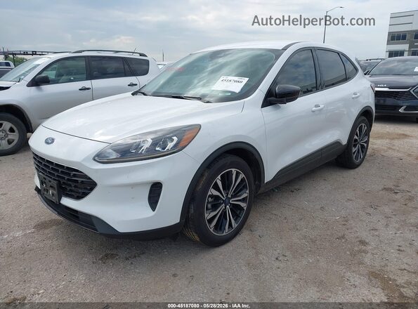1FMCU0BZ8NUB10836 2022 FORD ESCAPE White Передня ліва чверть