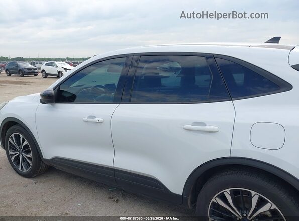 1FMCU0BZ8NUB10836 2022 FORD ESCAPE White Панорамний вид салону 360°