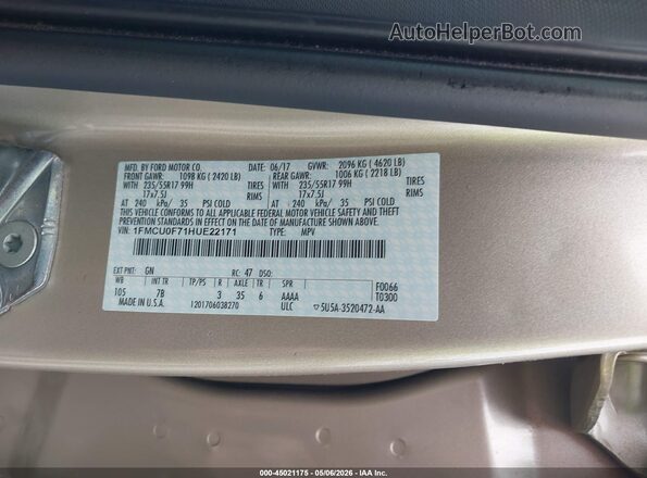 1FMCU0F71HUE22171 2017 FORD ESCAPE Gold ძრავის განყოფილების ხედი