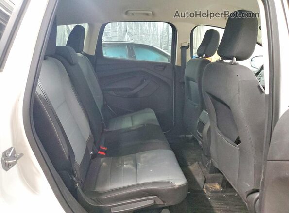 1FMCU0F73JUC19787 2018 FORD ESCAPE White Հետևի նստատեղերի տեսք