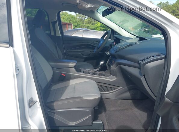 1FMCU0F74KUB95310 2019 FORD ESCAPE White Вид салону спереду